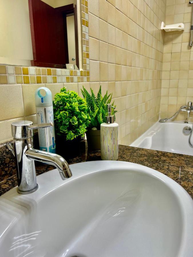York Backpackers - Jumeirah Beach Hostel Dubai